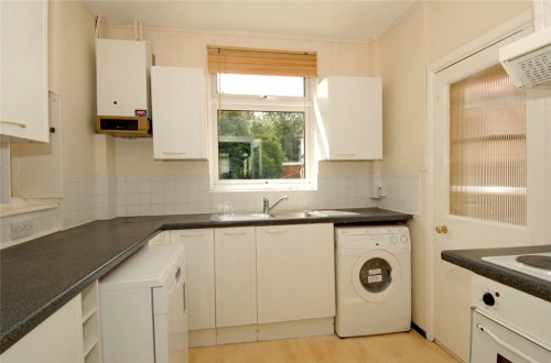 Eastern Avenue, Pinner, Middlesex, HA5 - Photo 3