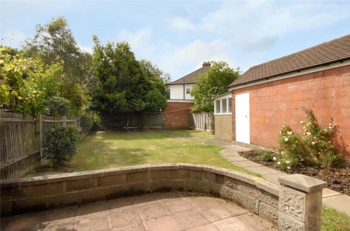 Eastern Avenue, Pinner, Middlesex, HA5 - Photo 6