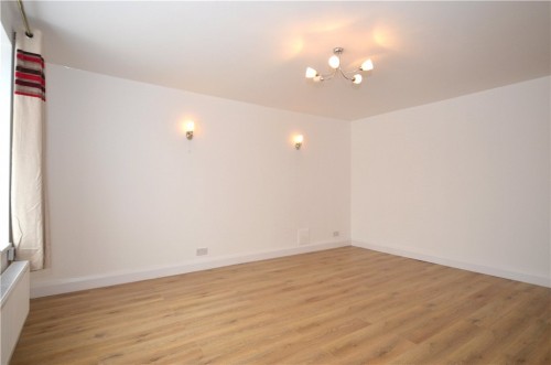 Wiltshire Lane, Pinner, Middlesex, HA5 - Photo 4